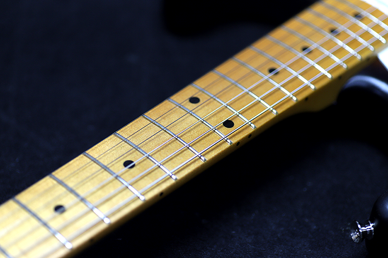 Fender Japan Stratocaster - リフィニッシュ 再塗装