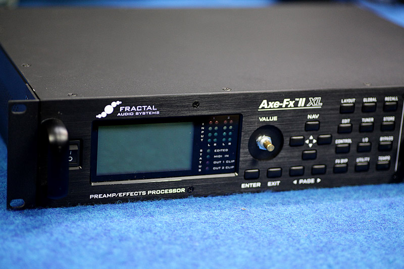 Fractal Audio Axe-Fx II XL - 修理